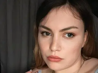 AnnabellEllingto anal